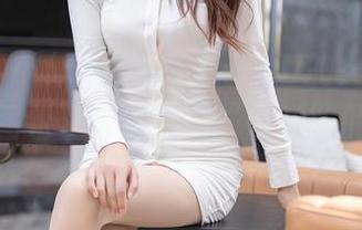 秀人网 – 被CherryBlessU的女友私拍迷住，图包里每张都是“日常”的小惊喜。