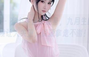 秀人网 – 有个牛仔裤在身，九月生的原图没让人失望，资源拿走不谢！