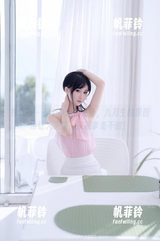 秀人网 - 有个牛仔裤在身，九月生的原图没让人失望，资源拿走不谢！
