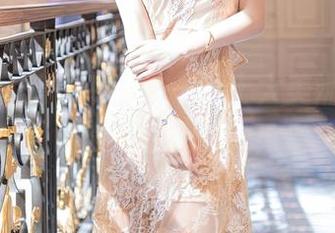 秀人网 – 套图专属——护士大美媚京，真的没有白费功夫！