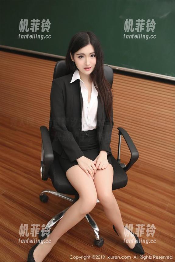 秀人网 - 精选奈汐酱nice纯白图，牛奶都快嫉妒了，哈哈！
