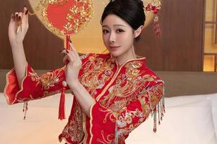 秀人网 – 安然anran的御姐写真：当光线不再干扰，真实才显露。