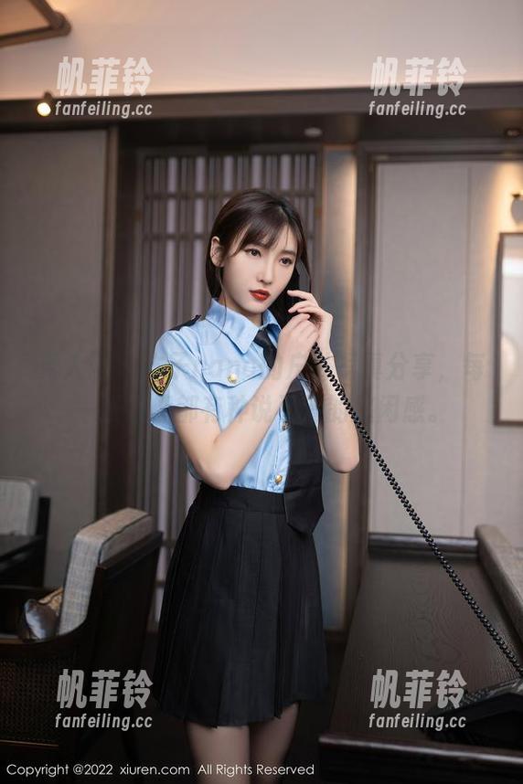 秀人网 - 木子nana的户外写真分享，每一张好像都有种说不清的悠闲感。