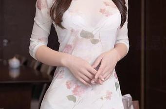 秀人网 – 林文文的温柔写真：就是让人说不出话的嗲