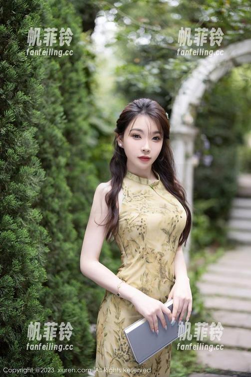 秀人网 - 糯美子mini粉色衬衫加上黑丝，这种福利原图我只想说，天哪太迷人了吧