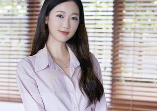 秀人网 – 或许只有陈雅漫VICKY能驾驭的水手服最新图册，给你颠覆感官的“水手女”体验。