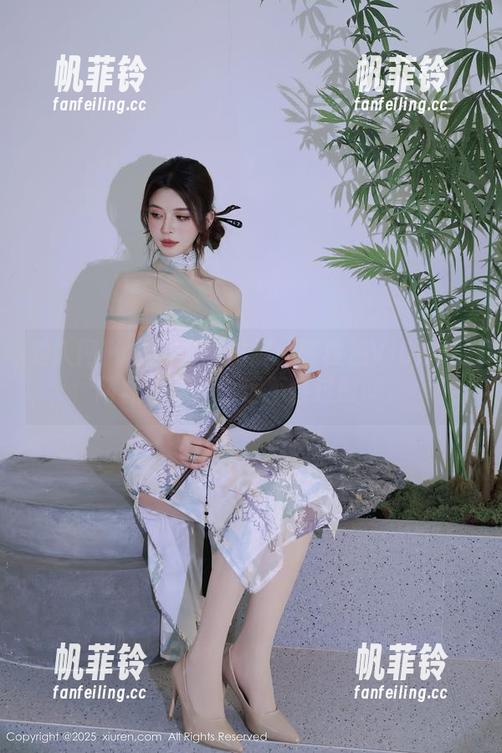 秀人网 - 私房美图求解：陈雅漫VICKY的网袜穿法，永远不会过时吗？