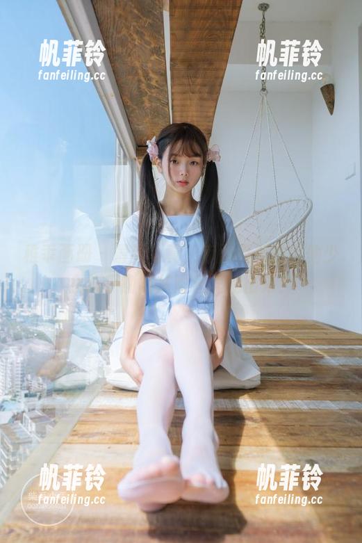 稚乖画册 - 最新写真，赤西夜夜的吉他少女似乎刚刚从阳光里走出来？