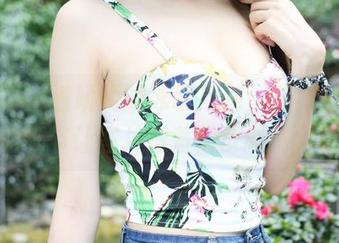 美媛馆 – 潘娇娇的泳装系列，总有些意想不到的细节让图片透着俏皮训练营的气息