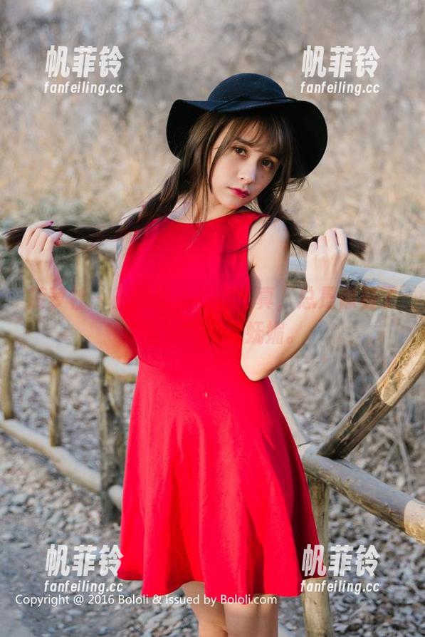 菠萝社 - 王语纯的居家写真，总是像极了梦里的懒惰与妩媚。