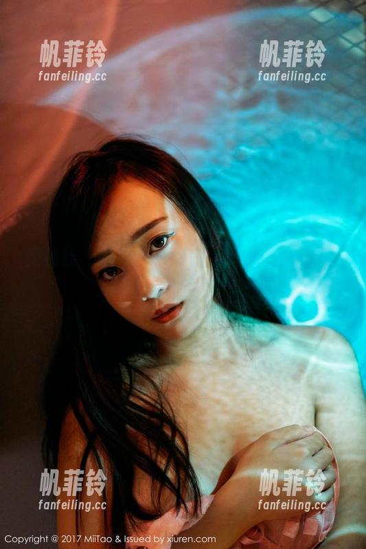 蜜桃社 - 静香Mandy的内衣大合集：让人忍不住想多看几眼！