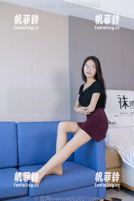 袜啵啵 - 小甜豆最新图库：连体泳衣的深度研究，你能理解吗？