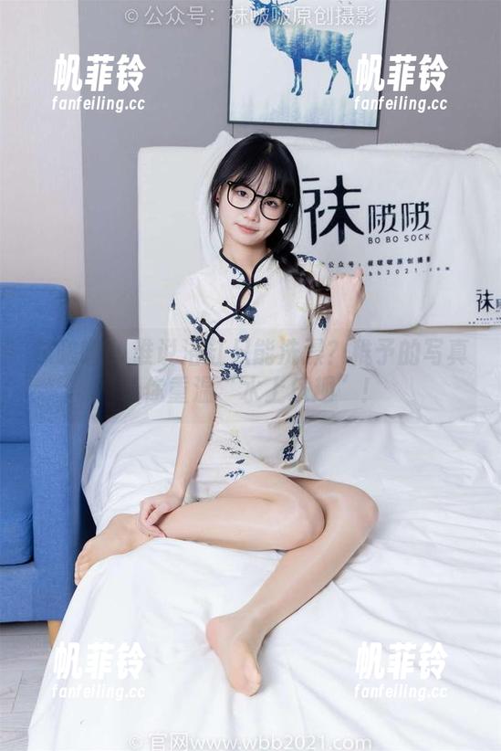 袜啵啵 - 谁说浴缸只能洗澡？稚予的写真让你重温“水上乐趣”！