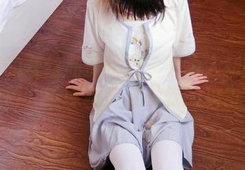 西尔酱的灰丝私房秘籍：不为人知的撩人技巧，谁能抵挡这柔软的攻击？