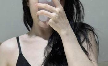 微密圈 – 铁锤姐姐总是玩短裤，私房合集能不能给我点喘息的空间