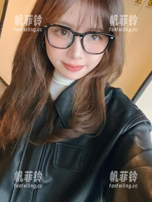 谁说护士都得严肃，闪月半教你摆出各种姿势！