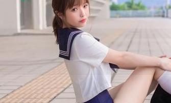 自从雯妹不讲道理那波最新美图推出，OL的意义似乎变得丰富多了，谁懂的呢？