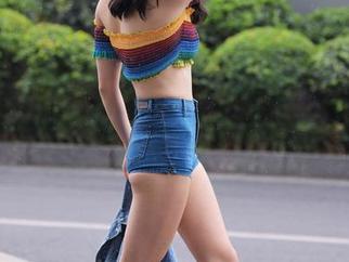 原图在线，魔镜街拍的时光就那么散落着，让人唉声叹气