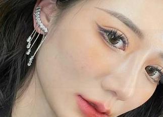 微密圈 – 图册时间：黎允熙baby的肉丝，真是让人想多看几眼
